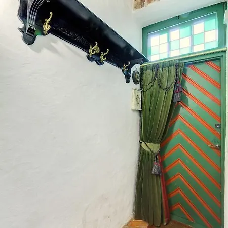 Little House With Own Garden In Old Town Apartment